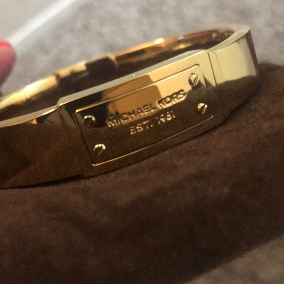 Authentic Michael Kors bangle bracelet nwot - Picture 1 of 3